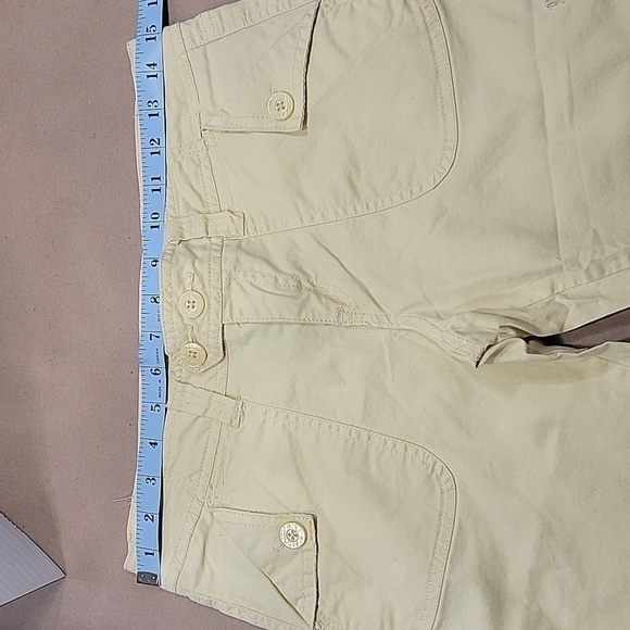 Nori Pale Yellow Bermuda / Cargo Shorts, Size 5. - Picture 9 of 11